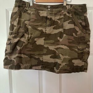 Camouflage Cargo Skort